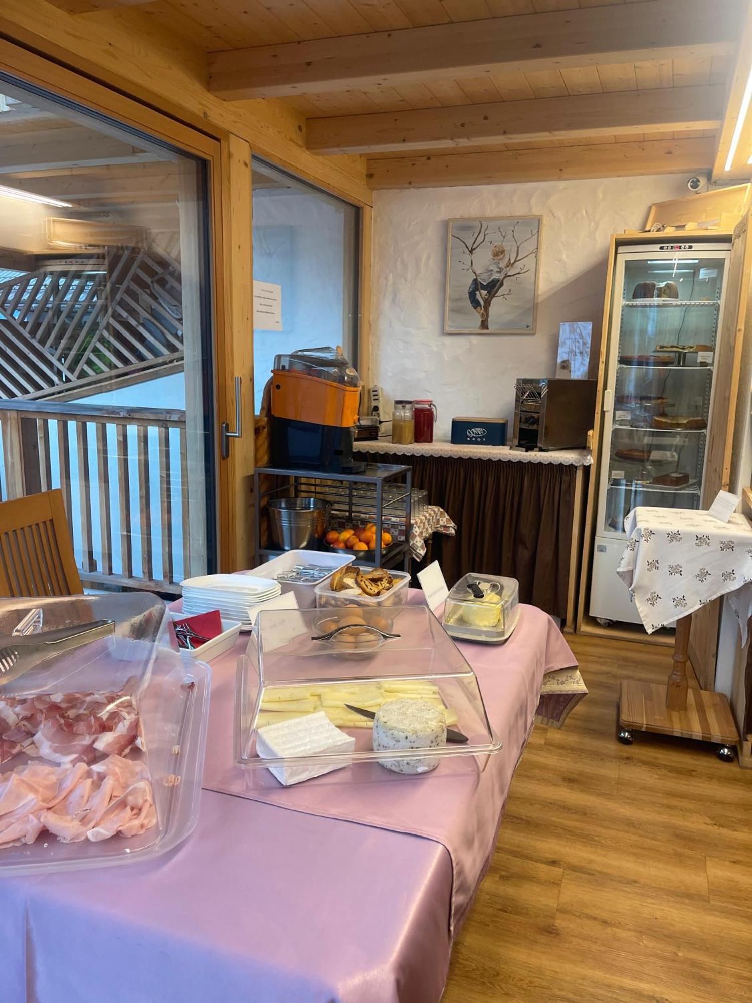 瓦勒鲁兹木屋酒店 卡纳泽伊 外观 照片